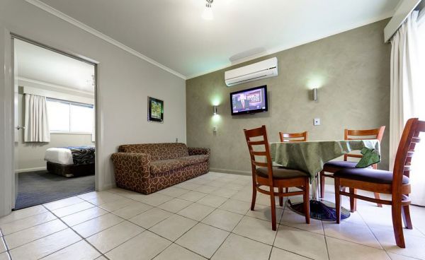 Comfort Inn And Suites Georgian - Accommodation Port Macquarie